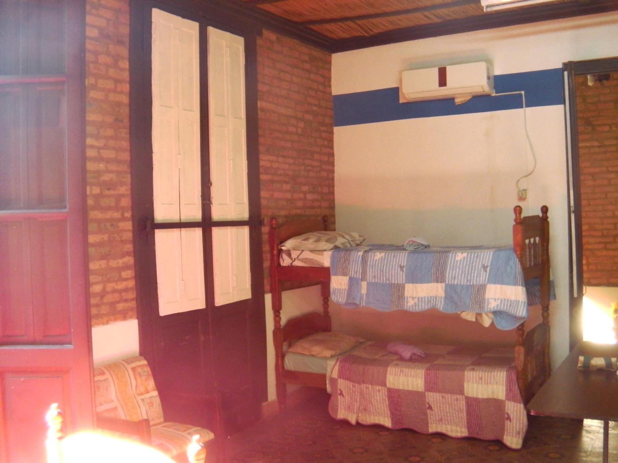 Panambi Hostel Asuncion Room photo