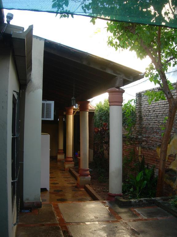 Panambi Hostel Asuncion Exterior photo
